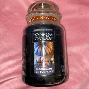 Yankee Candle Moonbeams on Pumpkins Jar Candle -